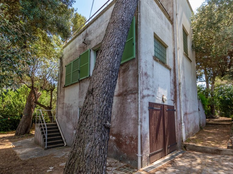 Villa for Sale in Cap D Antibes, Antibes Area 11