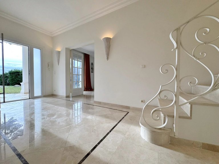 Villa for Sale in Cap D Antibes, Antibes Area 13