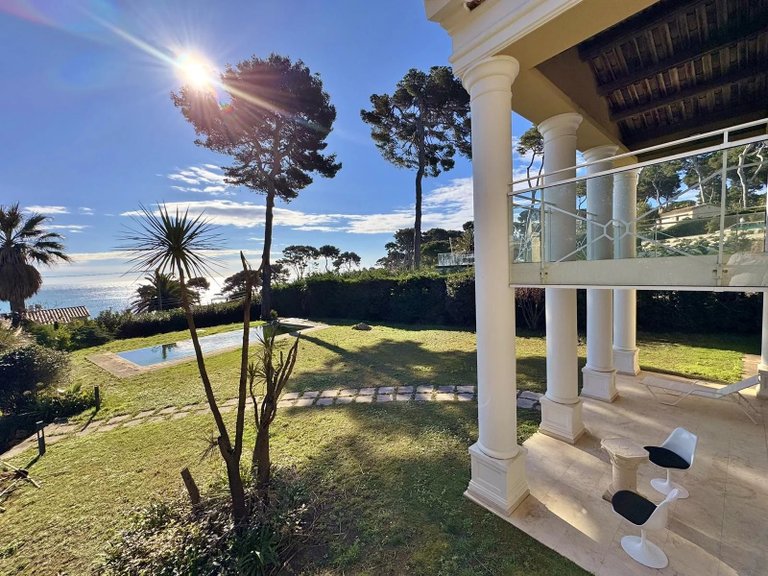 Villa for Sale in Cap D Antibes, Antibes Area 4