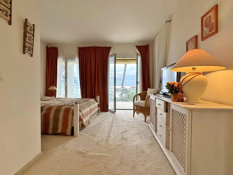 Villa for Sale in Cap D Antibes, Antibes Area 6