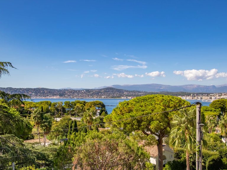 Villa for Sale in Cap D Antibes, Antibes Area 2