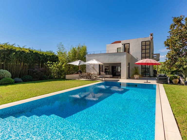 Villa for Sale in Cap D Antibes, Antibes Area 3