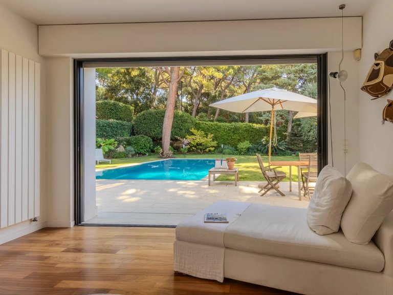 Villa for Sale in Cap D Antibes, Antibes Area 9
