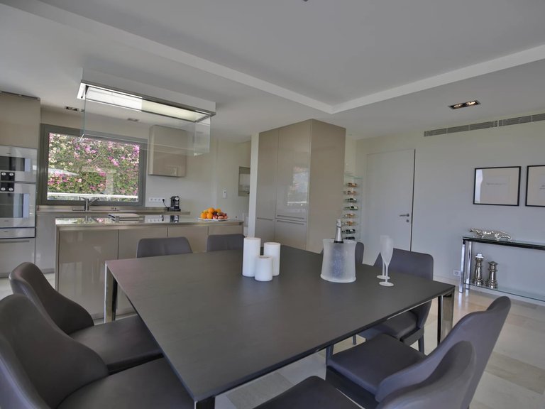 Villa for Sale in Cap D Antibes, Antibes Area 10