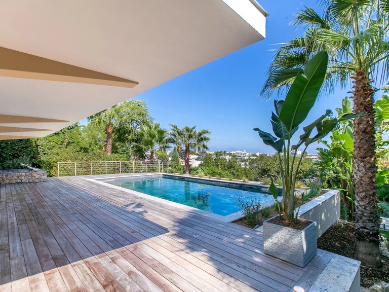 Villa for Sale in Cap D Antibes, Antibes Area 1