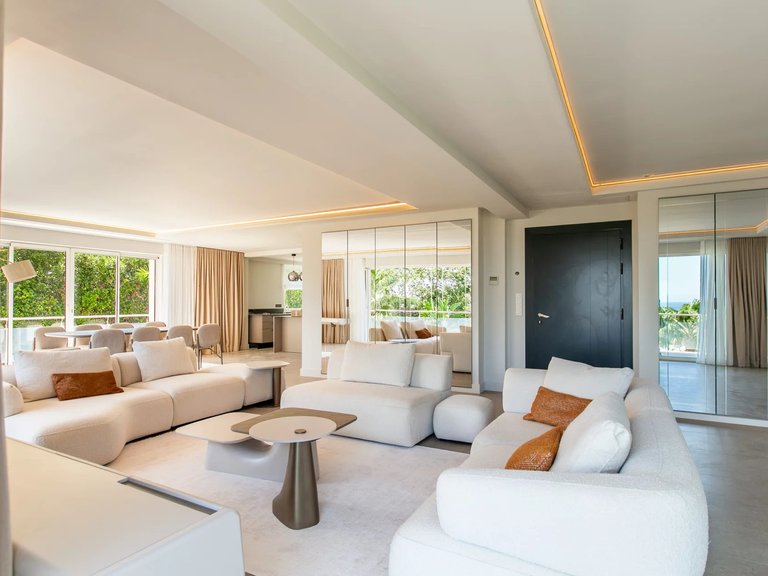 Villa for Sale in Cap D Antibes, Antibes Area 18