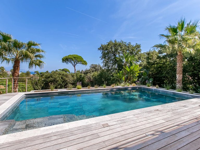 Villa for Sale in Cap D Antibes, Antibes Area 6