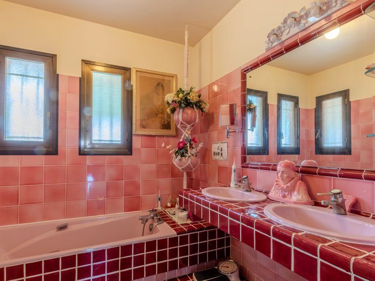 Villa for Sale in Antibes, Antibes Area 16