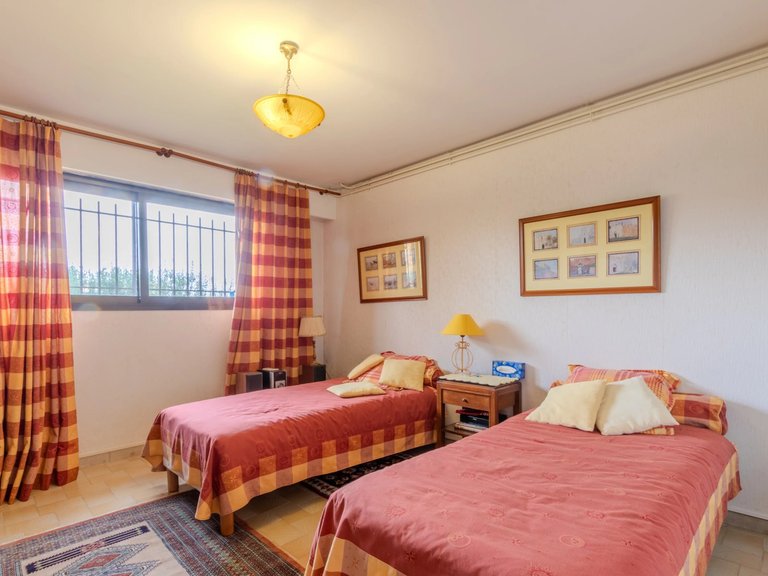 Villa for Sale in Antibes, Antibes Area 19