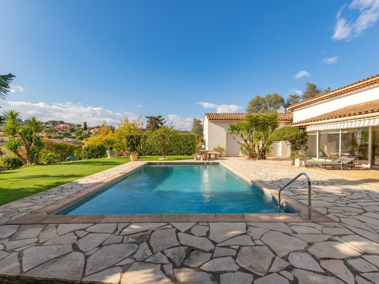 Villa for Sale in Antibes, Antibes Area 8
