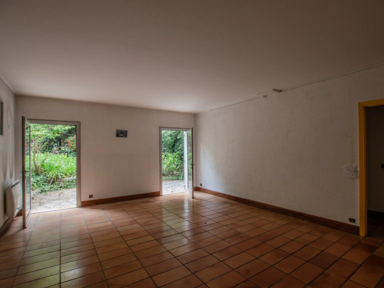 Villa for Sale in Antibes, Antibes Area 12