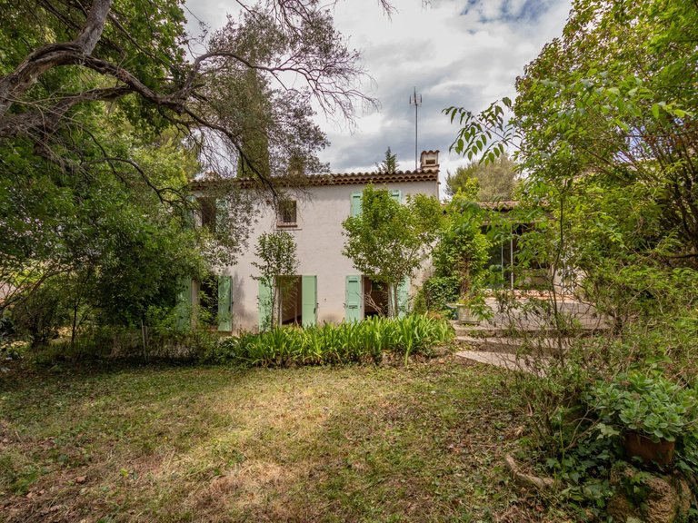 Villa for Sale in Antibes, Antibes Area 3