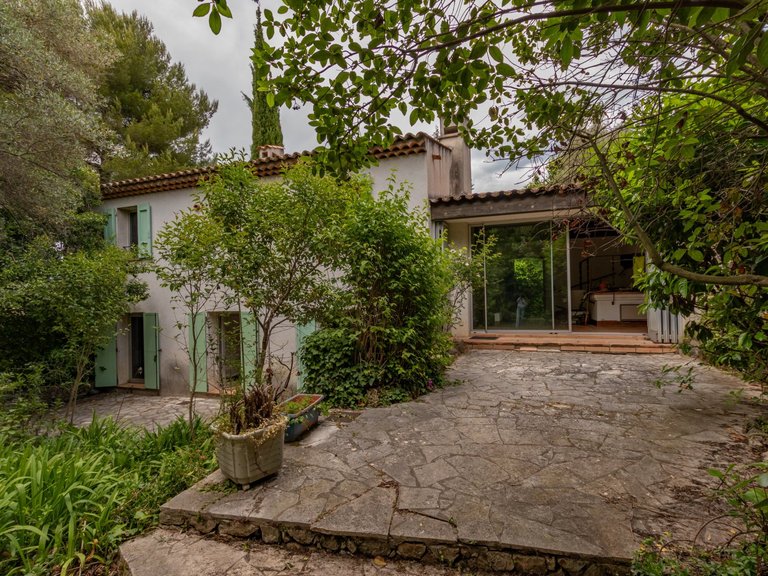 Villa for Sale in Antibes, Antibes Area 9