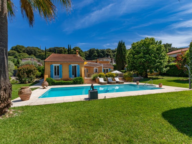 Villa for Sale in Cap D Antibes, Antibes Area 1