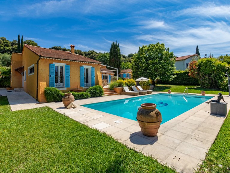 Villa for Sale in Cap D Antibes, Antibes Area 2