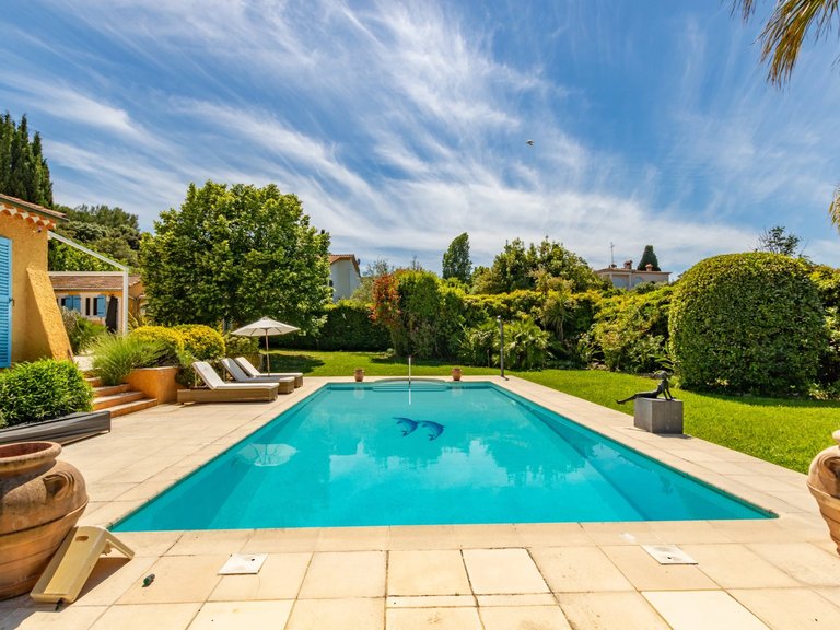 Villa for Sale in Cap D Antibes, Antibes Area 7