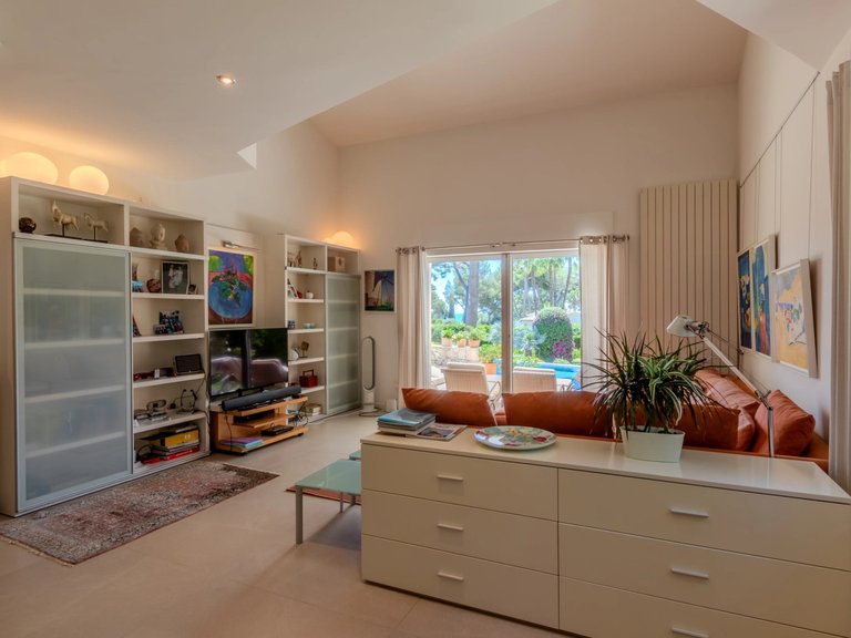 Villa for Sale in Antibes, Antibes Area 7
