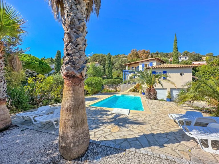 Villa for Sale in La Croix Valmer, St. Tropez, Grimaud Area 12