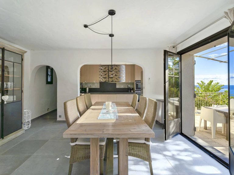 Villa for Sale in Les Issambres, St Raphaël, Ste Maxime Area 7