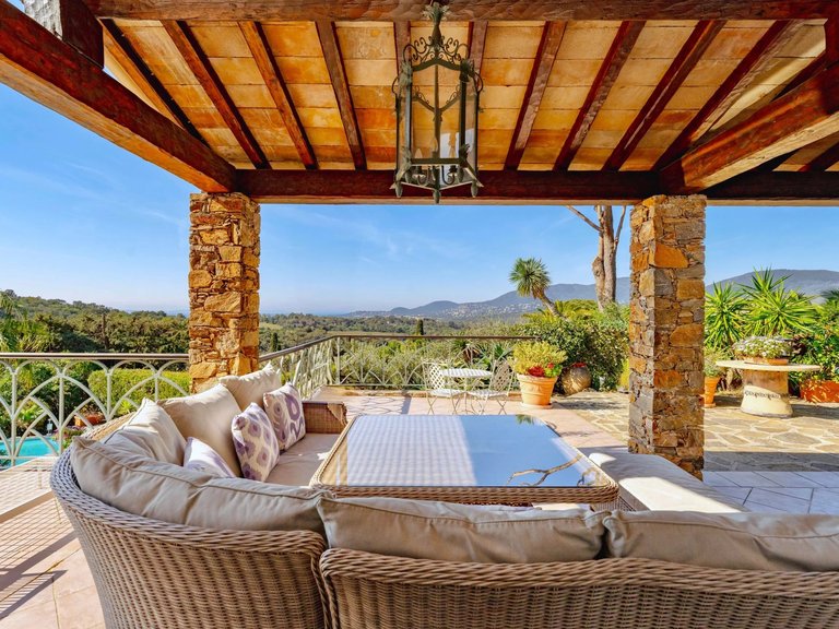Villa for Sale in La Croix Valmer, St. Tropez, Grimaud Area 3