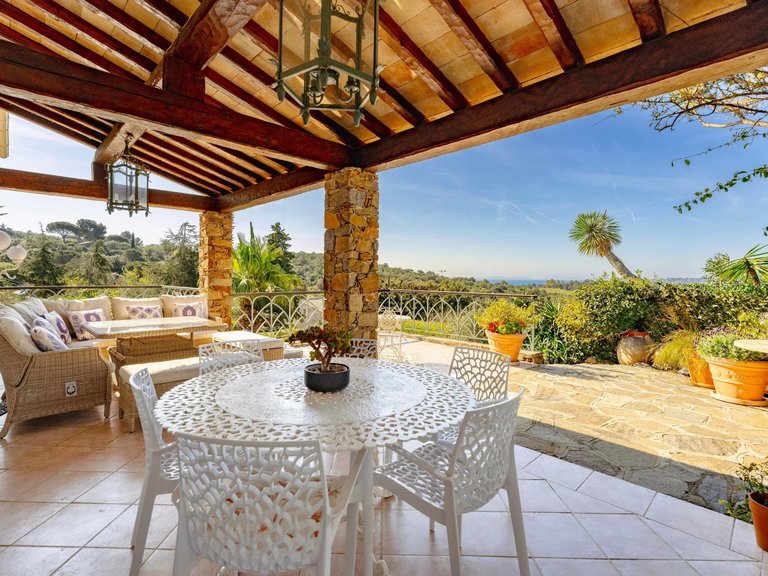 Villa for Sale in La Croix Valmer, St. Tropez, Grimaud Area 7