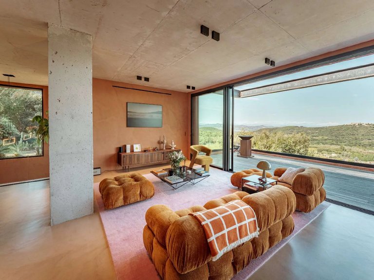 Villa for Sale in La Croix Valmer, St. Tropez, Grimaud Area 3