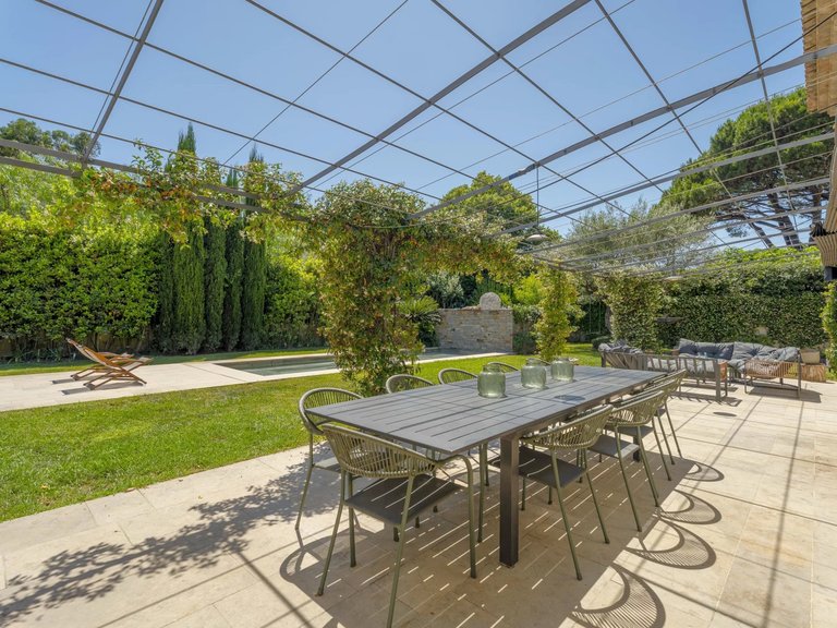 Villa for Sale in Saint Tropez, St. Tropez, Grimaud Area 8
