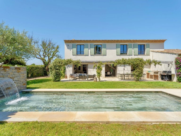 Villa for Sale in Saint Tropez, St. Tropez, Grimaud Area 9