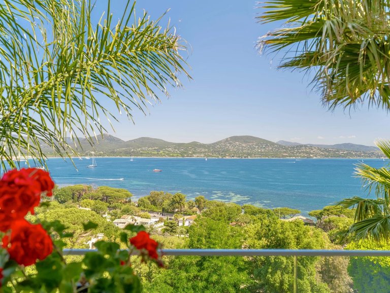 Villa for Sale in Gassin, St. Tropez, Grimaud Area 19