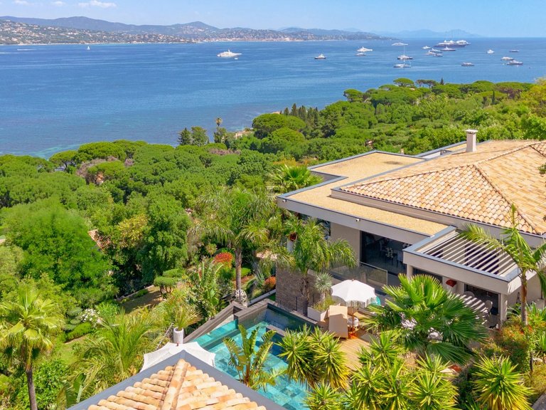 Villa for Sale in Gassin, St. Tropez, Grimaud Area 4