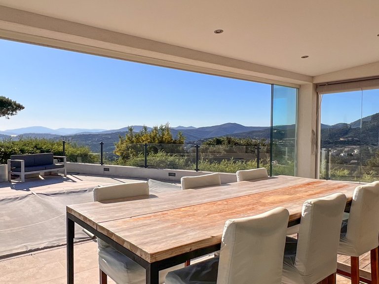 Villa for Sale in Les Issambres, St Raphaël, Ste Maxime Area 5