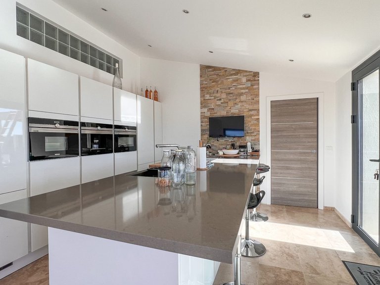 Villa for Sale in Les Issambres, St Raphaël, Ste Maxime Area 8