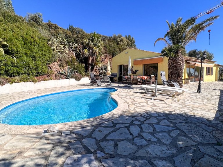 Villa for Sale in Les Issambres, St Raphaël, Ste Maxime Area 3