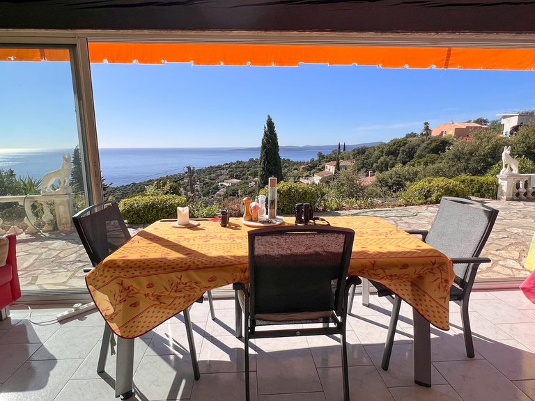Villa for Sale in Les Issambres, St Raphaël, Ste Maxime Area 4