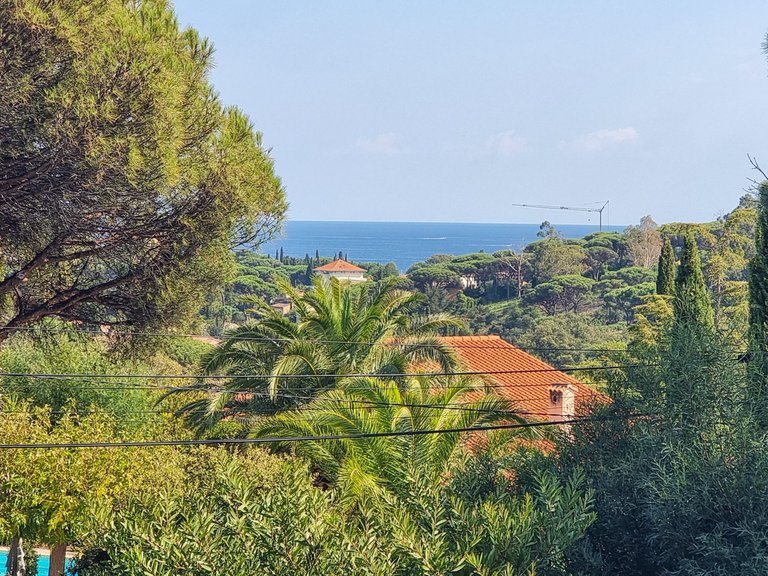 Villa for Sale in Les Issambres, St Raphaël, Ste Maxime Area 1