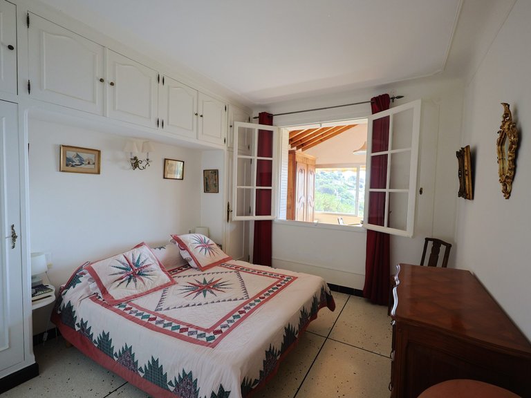 Villa for Sale in Les Issambres, St Raphaël, Ste Maxime Area 11