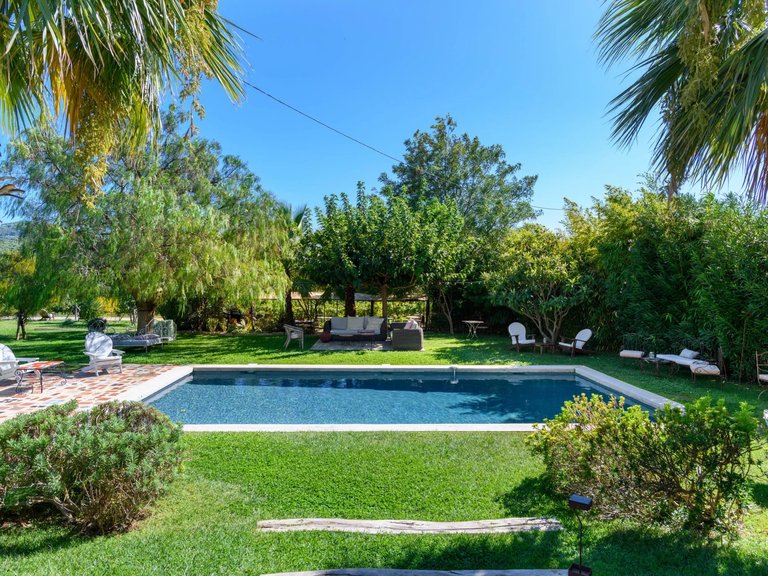 Villa for Sale in St Cyr Sur Mer, Provence Coast (cassis To Cavalaire) 6
