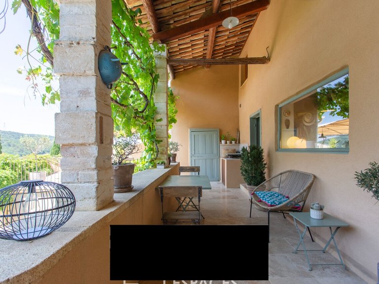 Villa for Sale in Uzes, Uzes Area 15