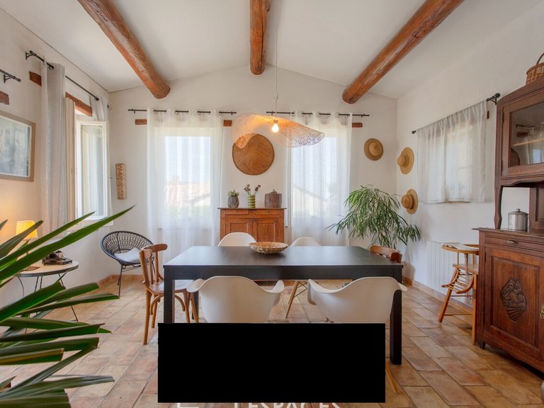 Villa for Sale in Uzes, Uzes Area 17