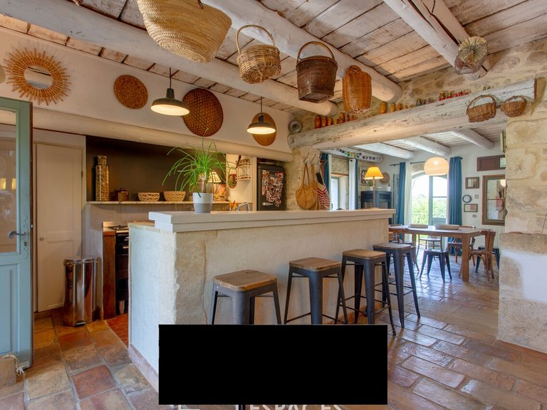 Villa for Sale in Uzes, Uzes Area 3