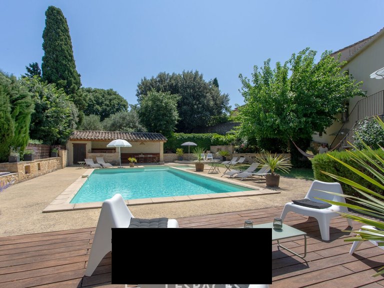 Villa for Sale in Uzes, Uzes Area 6