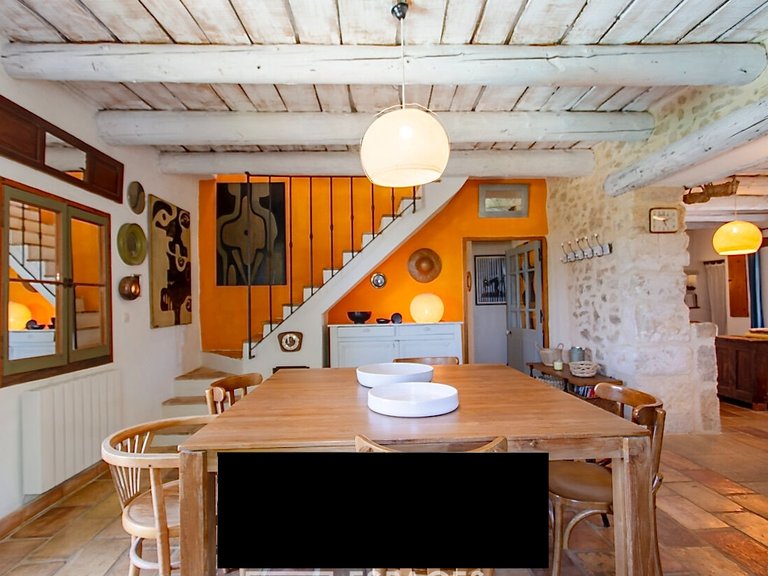 Villa for Sale in Uzes, Uzes Area 7