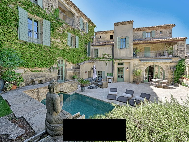 Villa for Sale in Uzes, Uzes Area 1