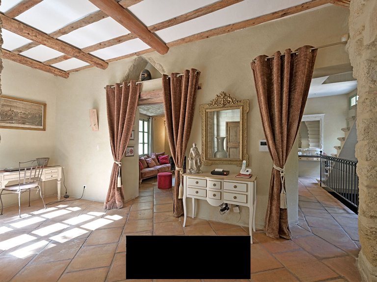 Villa for Sale in Uzes, Uzes Area 4
