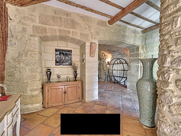 Villa for Sale in Uzes, Uzes Area 5