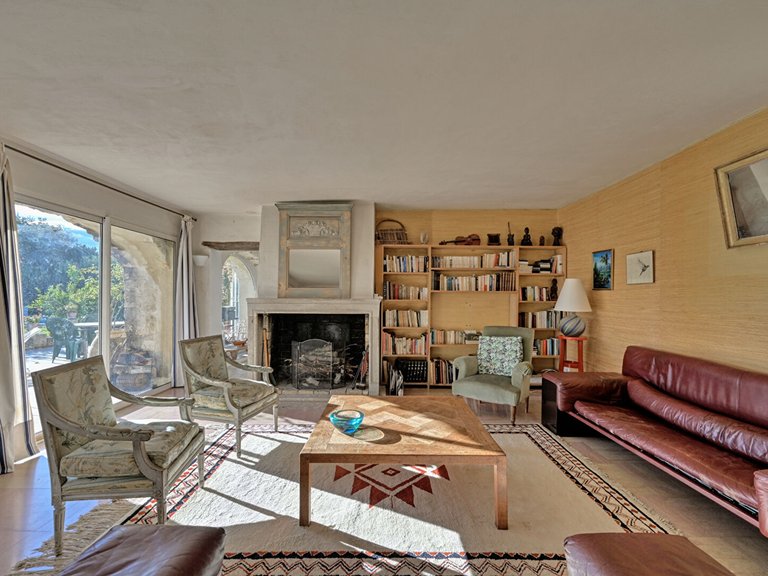 Villa for Sale in Uzes, Uzes Area 15