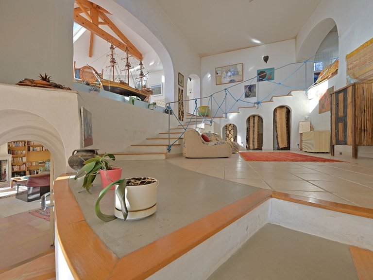 Villa for Sale in Uzes, Uzes Area 16