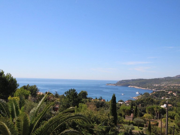 Villa for Sale in Cassis, Provence Coast (cassis To Cavalaire) 1