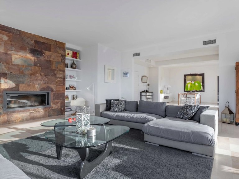 Villa for Sale in Cassis, Provence Coast (cassis To Cavalaire) 11