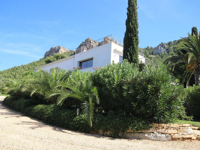 Villa for Sale in Cassis, Provence Coast (cassis To Cavalaire) 13